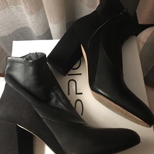Via Spiga ankle boot